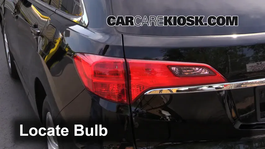 2014 Acura RDX 3.5L V6 Éclairage Feux de marche arrière (remplacer une ampoule)